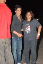 Shahrukh Khan at Karan Johar_s birthday bash in Juhu on 29th May 2010 (2).JPG